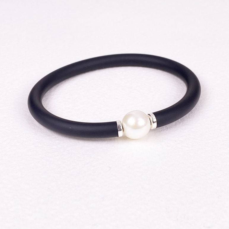 Black Wave Pearl Bracelet