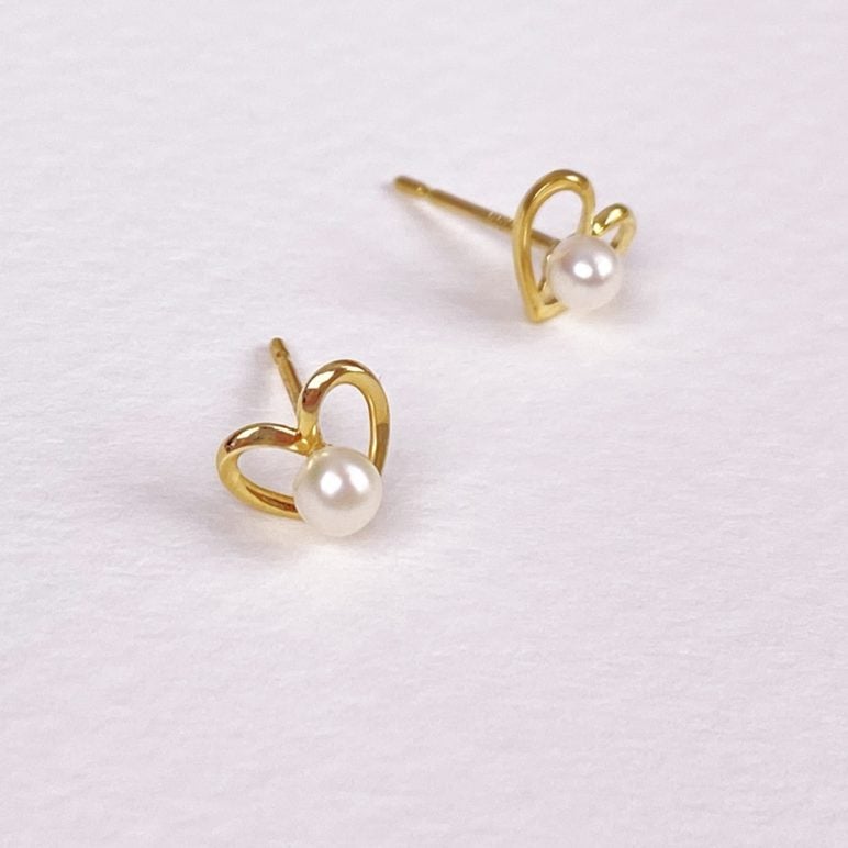 Desire 9ct Gold Pearl Earrings
