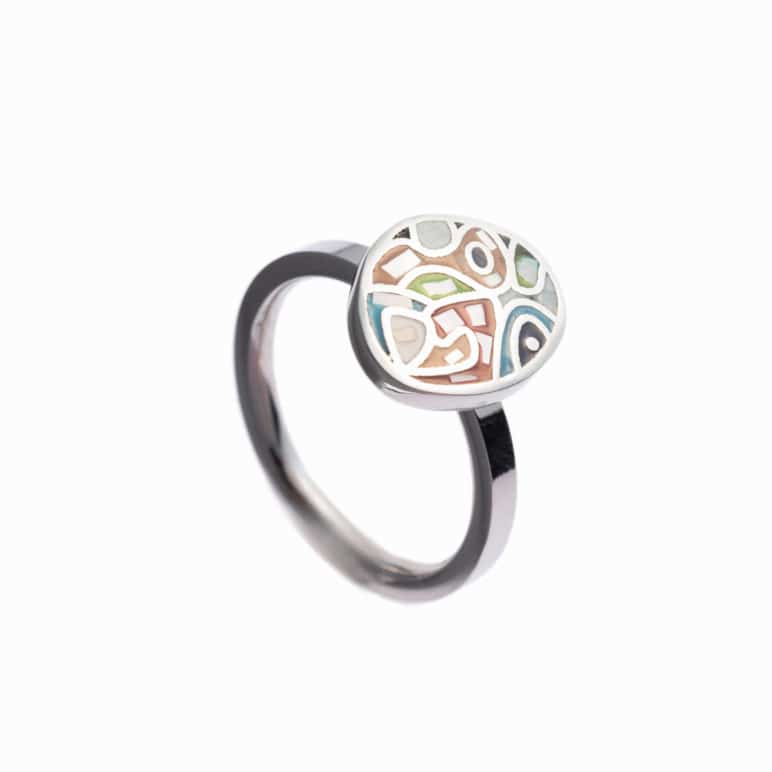 Solera Mother of Pearl Ring