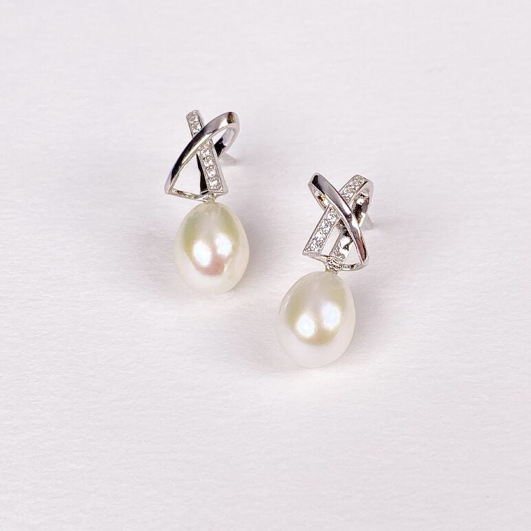 Pendientes Esencia con perlas