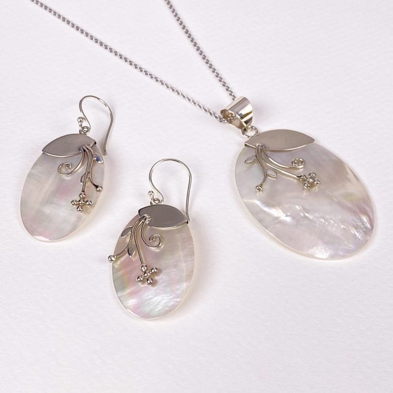 Bali Mother of Pearl Pendant