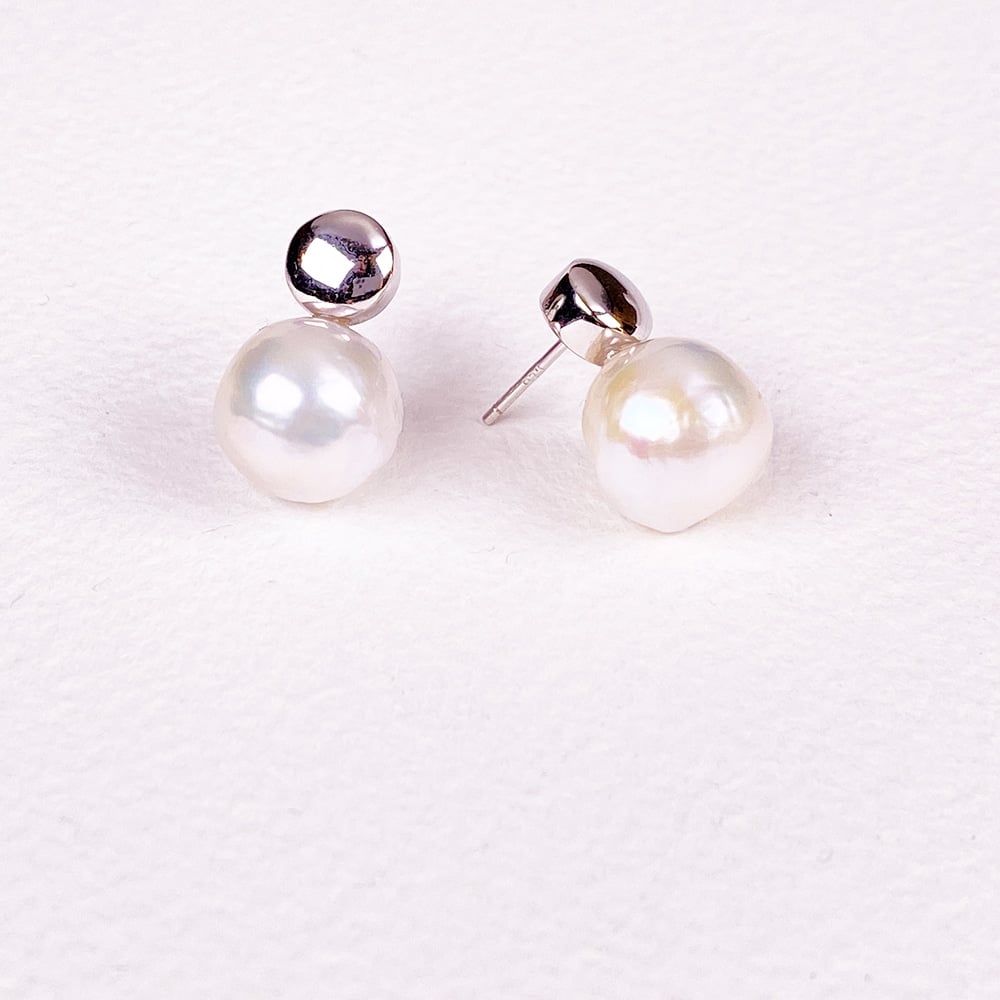 Alisio Edison Pearl Stud Earrings