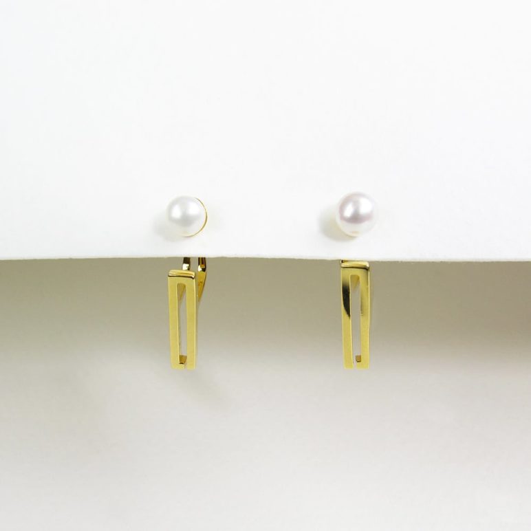 Cala Pearl Earrings With Enhancer