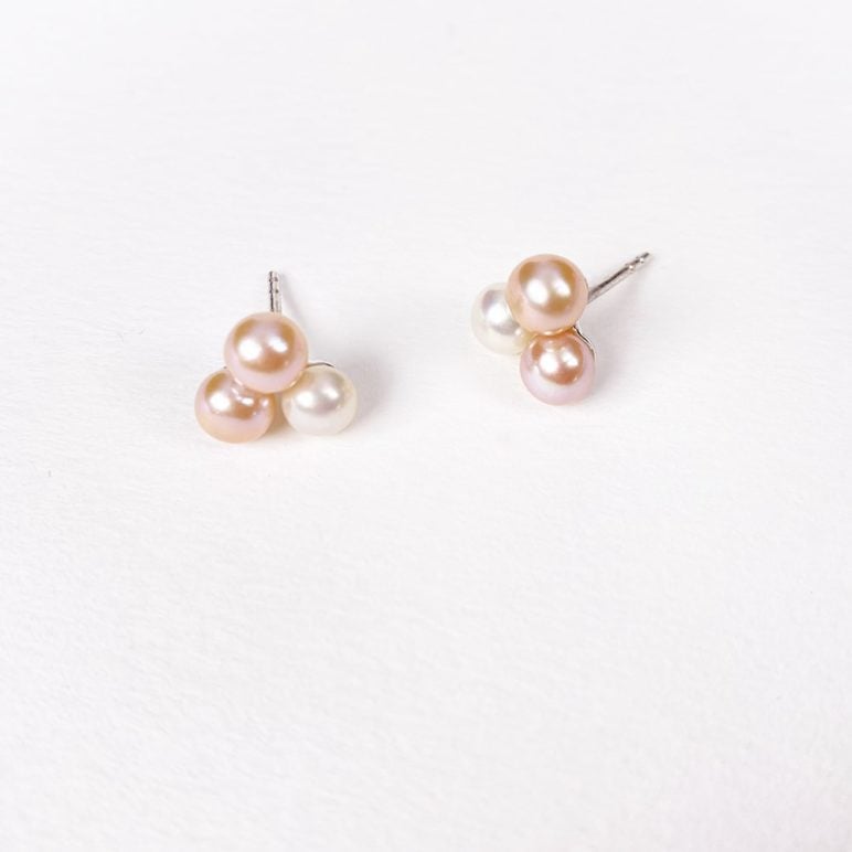 Esencia Triple Pearl Earrings