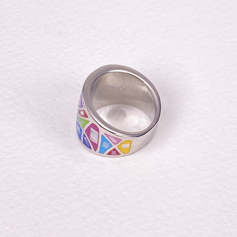 Solera Mother of Pearl Ring