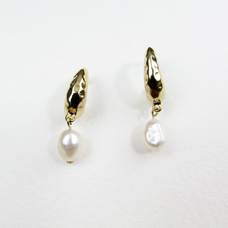 Lucia Pearl Earrings