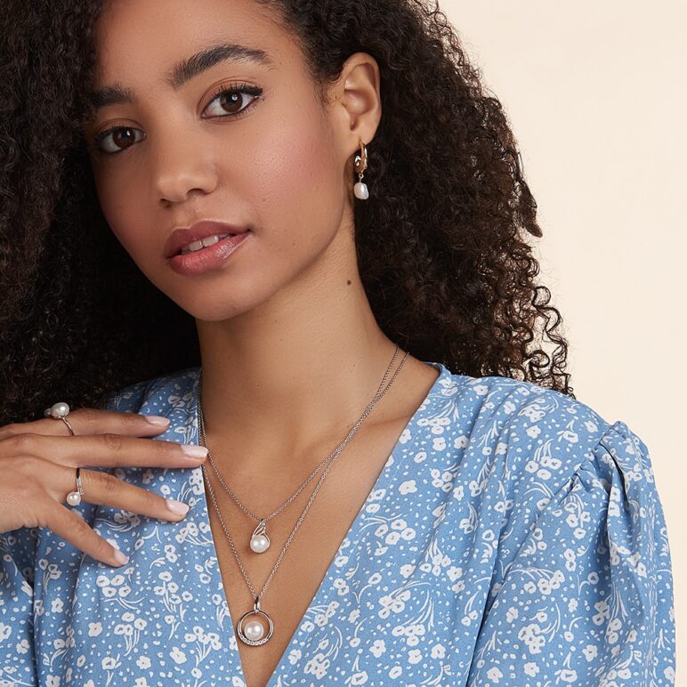 Lucia Pearl Earrings
