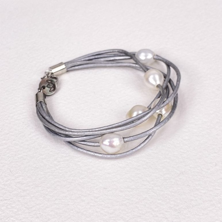 Grey Calima Multi-Pearl Bracelet