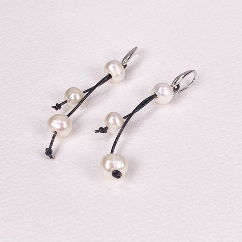Black Calima Multi-Pearl Earrings