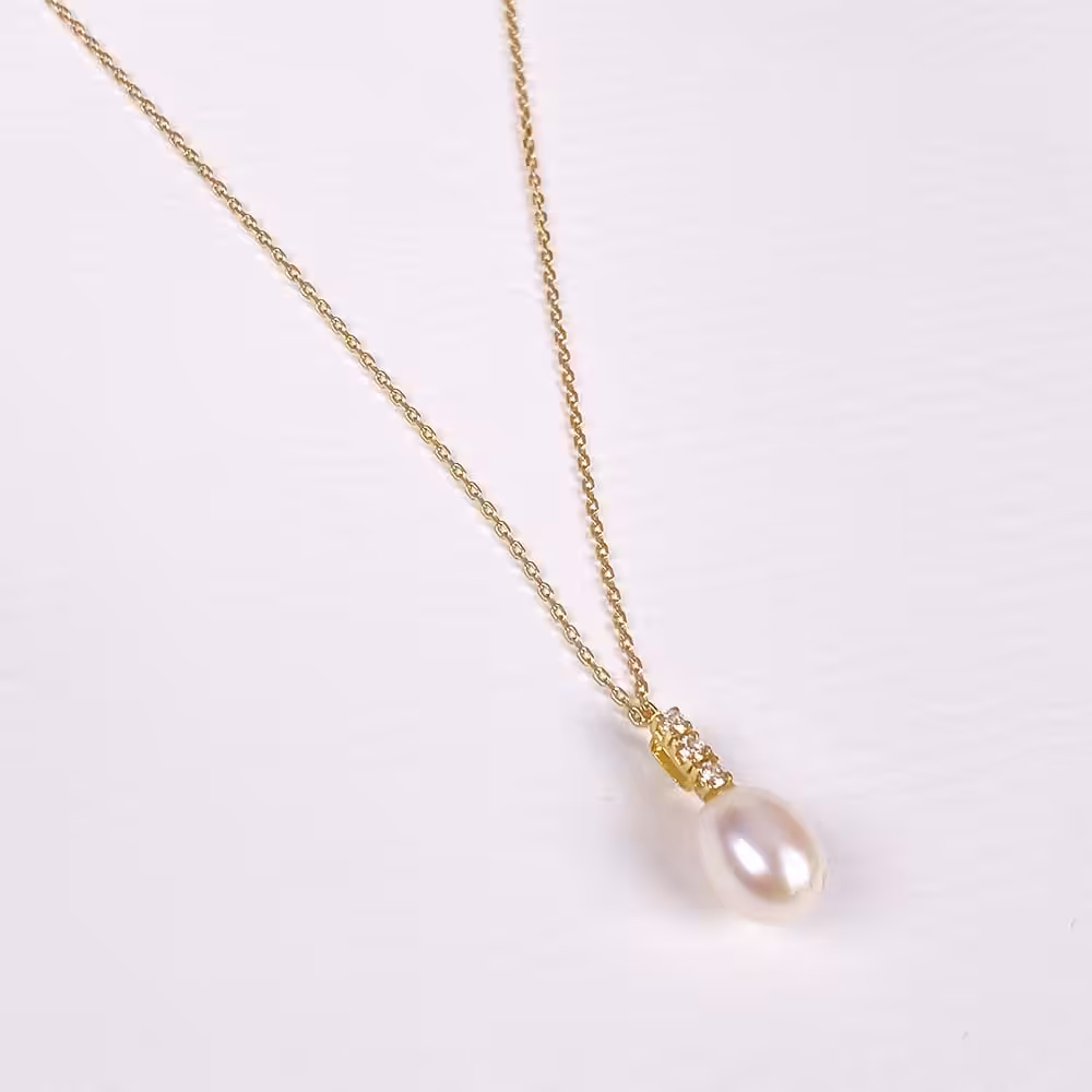 Desire 9ct Gold Pearl Pendant