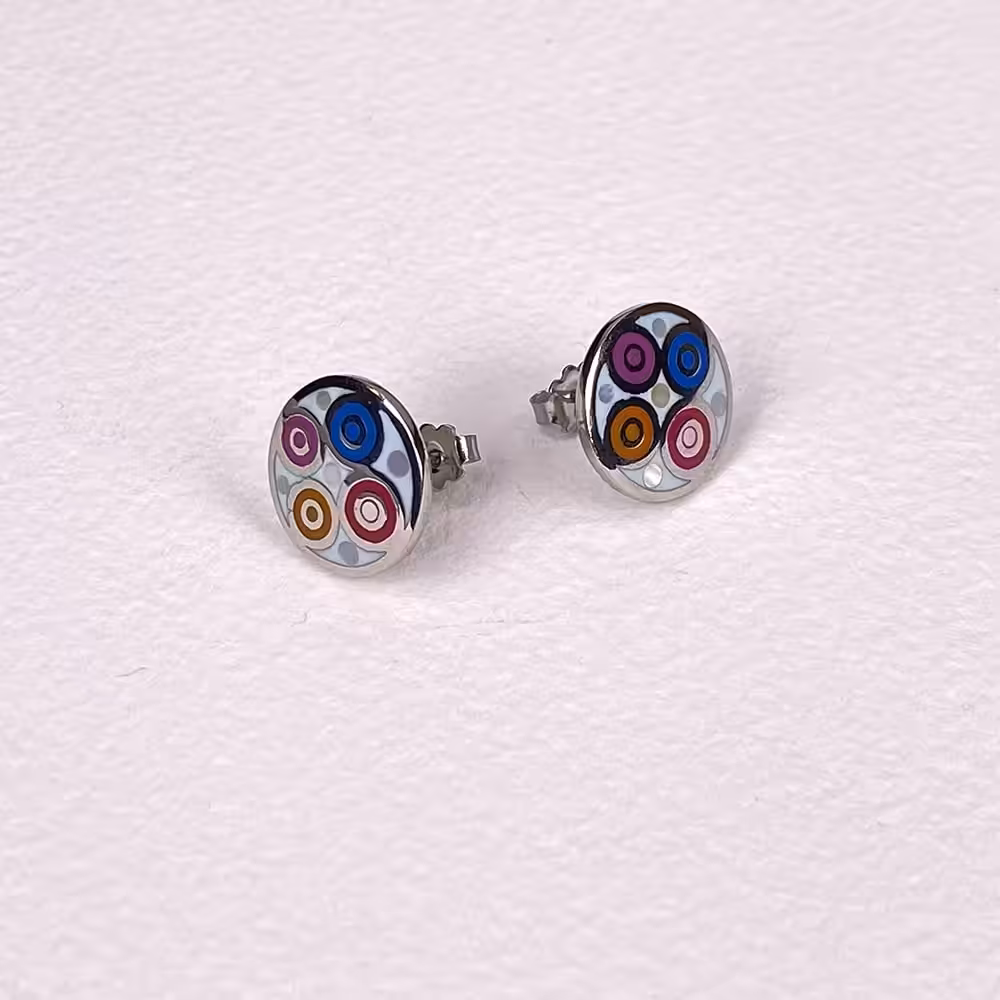 Solera Mother of Pearl Round Stud Earrings
