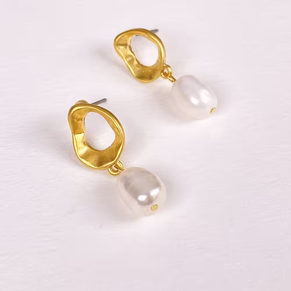 Lucia Pearl Earrings